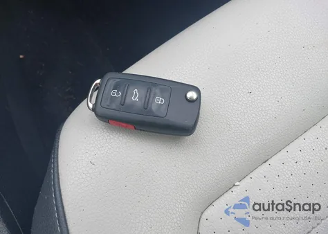 2016 Volkswagen Jetta 1.8T Sport из США, поврежденный, VIN 3VWD17AJ5GM226229